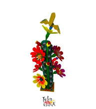 Load image into Gallery viewer, cactus con flores

