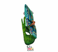 Load image into Gallery viewer, mariposa posando
